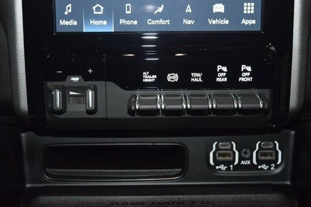 2024-ram-2500-laramie-mega-cab (20)