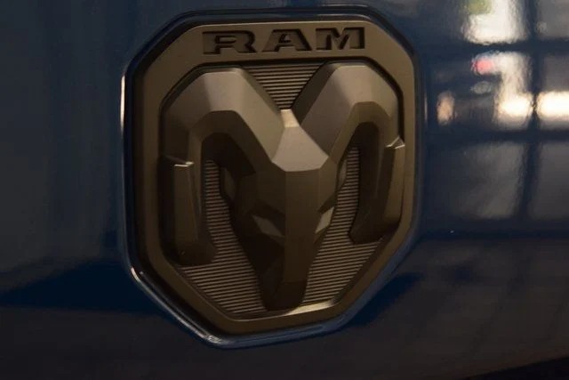 2024-ram-2500-laramie-mega-cab (25)