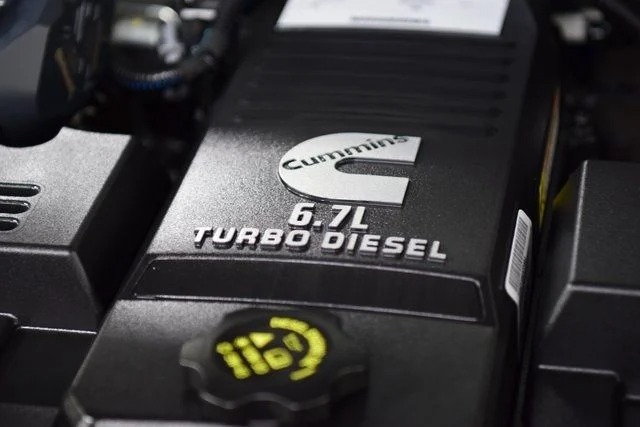 2024-ram-2500-laramie-mega-cab (34)
