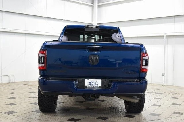 2024-ram-2500-laramie-mega-cab (39)