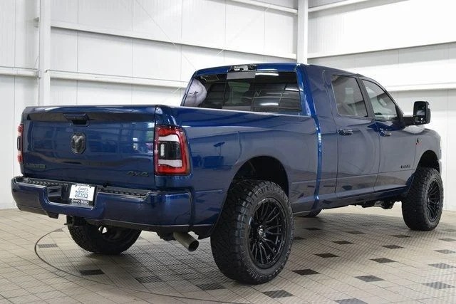 2024-ram-2500-laramie-mega-cab (48)