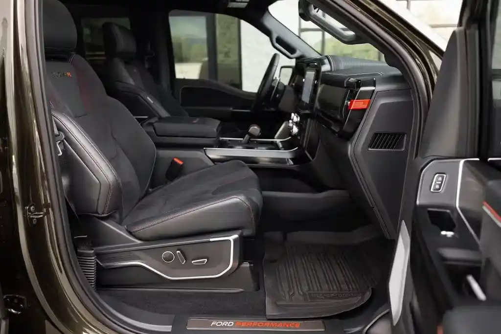 2025-ford-f150-raptor-r-for-sale-south-jordan-city-ut-39