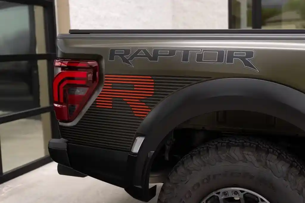 2025-ford-f150-raptor-r-for-sale-south-jordan-city-ut-6
