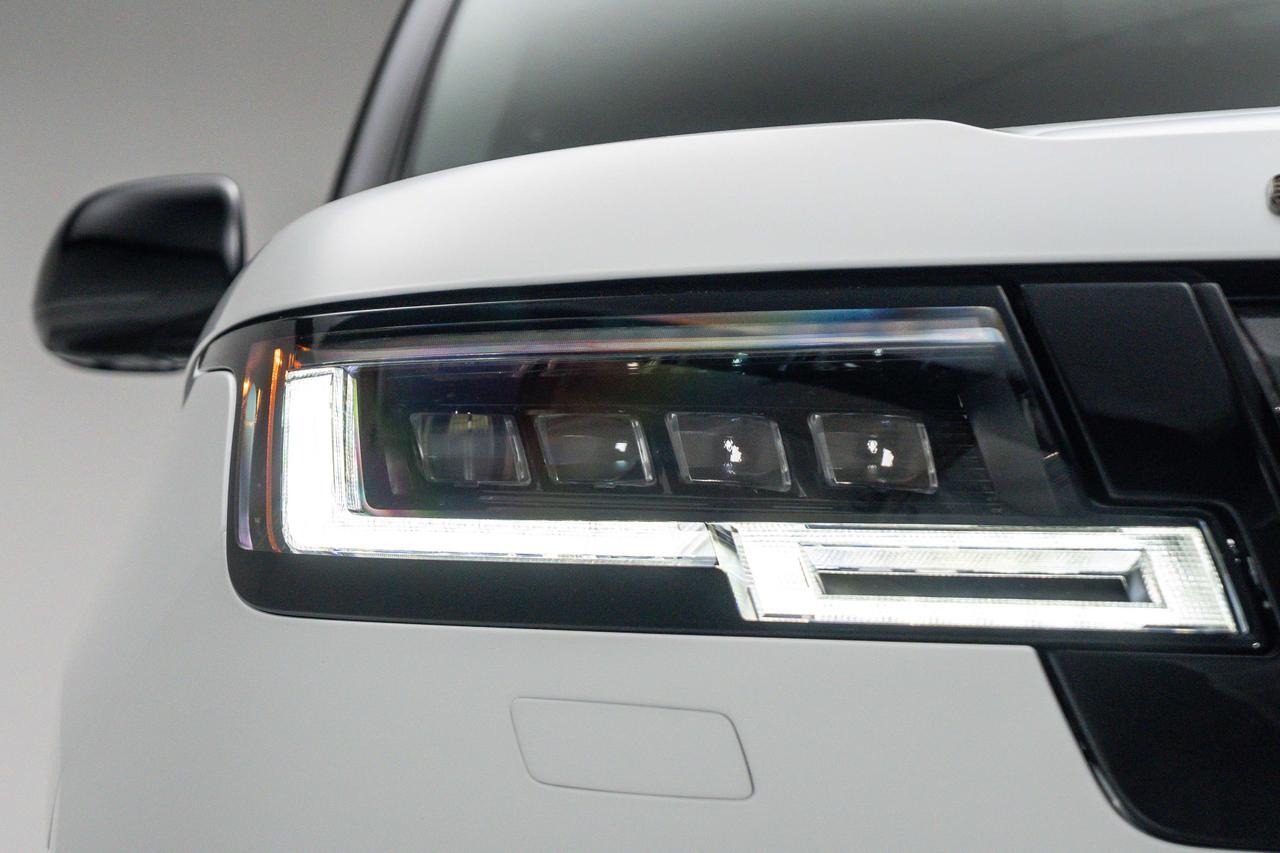 2025-land-rover-range-rover-autobiography-swb-van-for-sale-overfinch-nuys-ca-14
