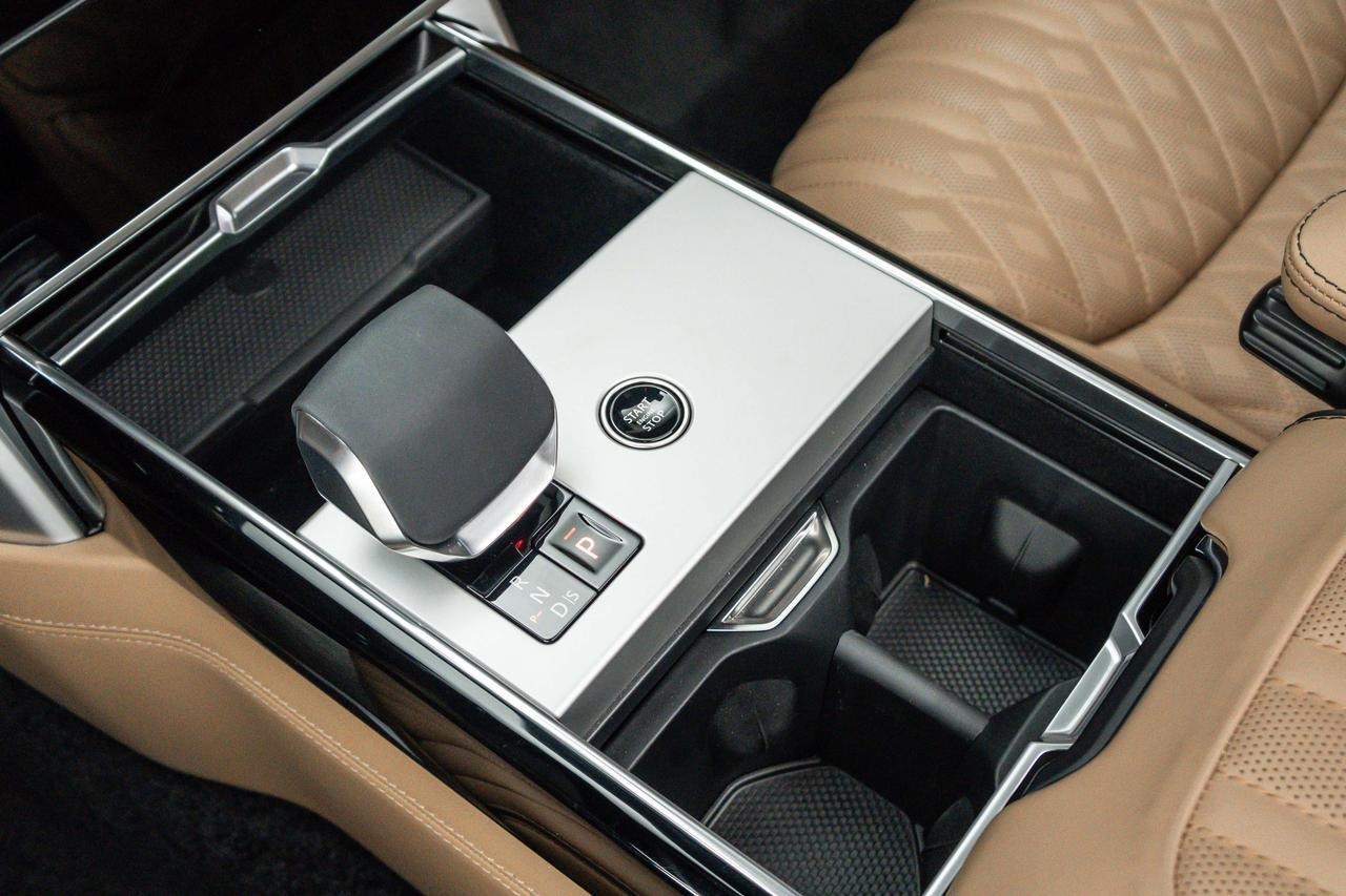 2025-land-rover-range-rover-autobiography-swb-van-for-sale-overfinch-nuys-ca-23