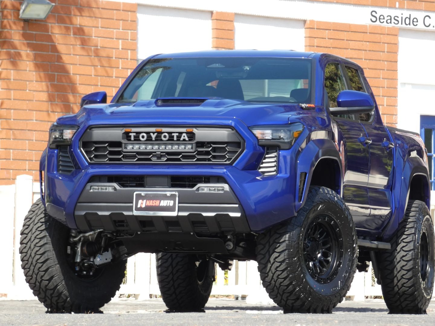 2025-toyota-tacoma-trd-sport-for-sale-costa-mesa-ca-1