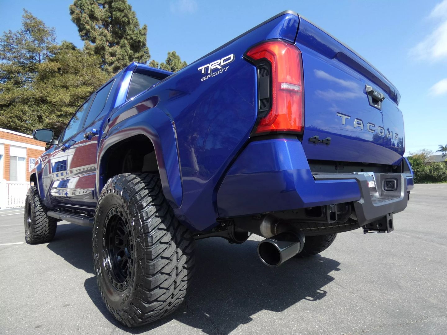 2025-toyota-tacoma-trd-sport-for-sale-costa-mesa-ca-15