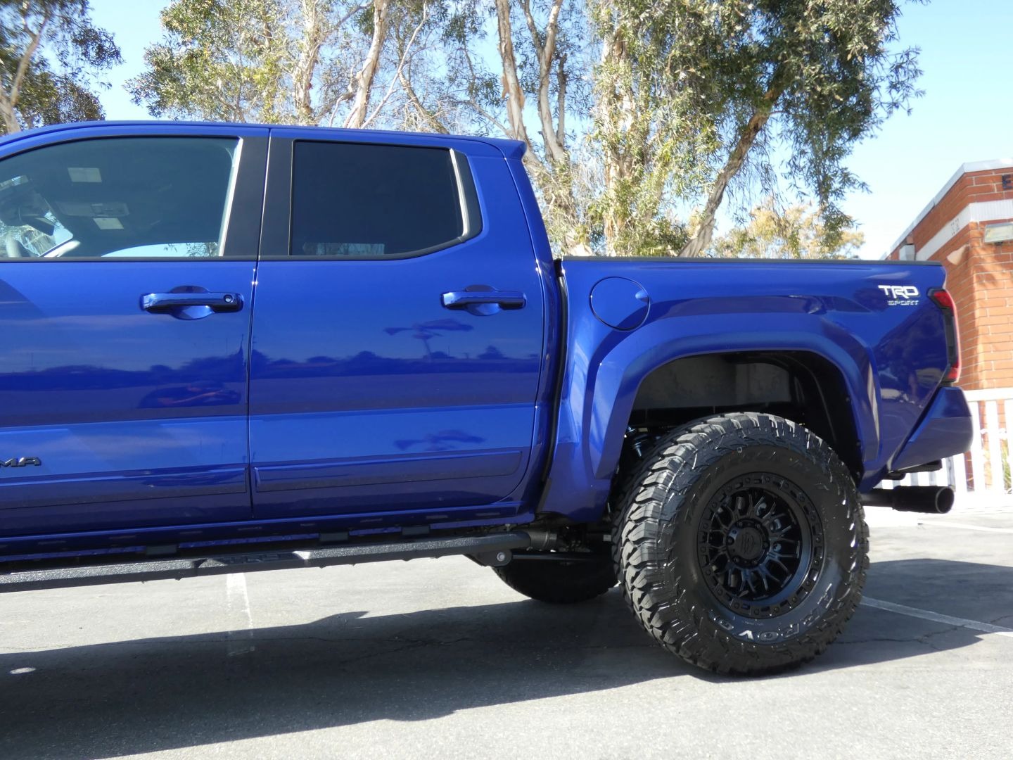 2025-toyota-tacoma-trd-sport-for-sale-costa-mesa-ca-17