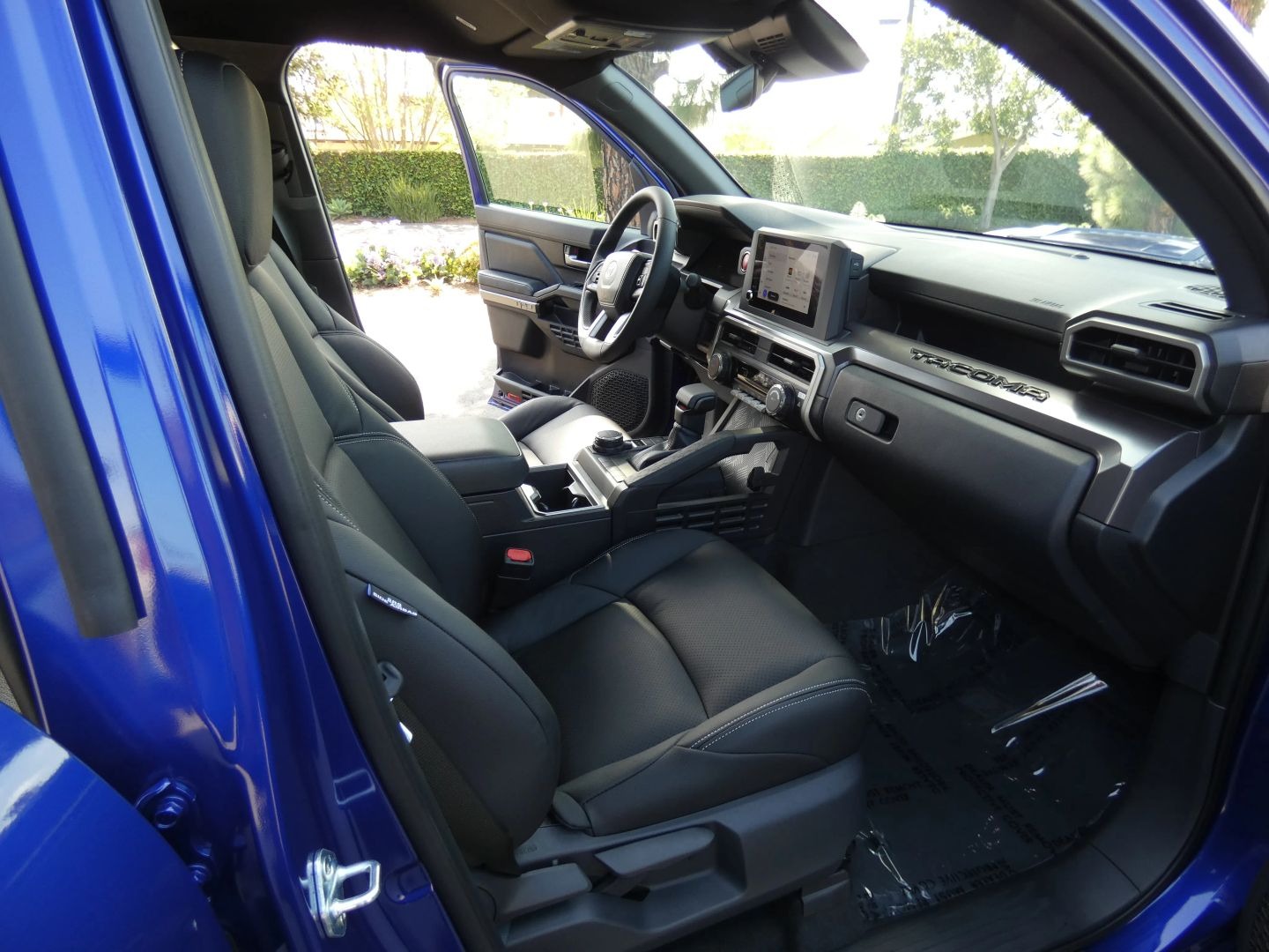 2025-toyota-tacoma-trd-sport-for-sale-costa-mesa-ca-30