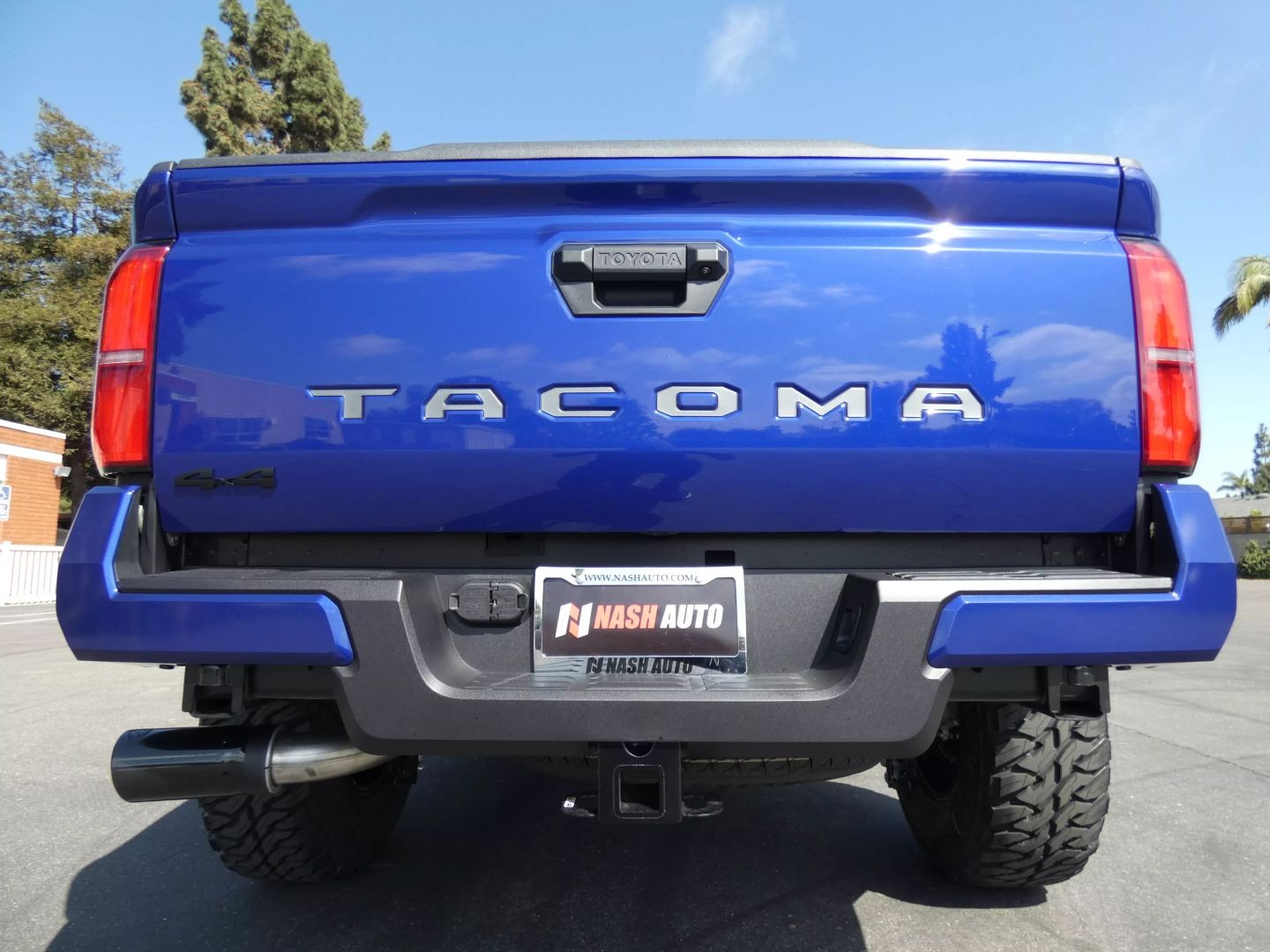 2025-toyota-tacoma-trd-sport-for-sale-costa-mesa-ca-9