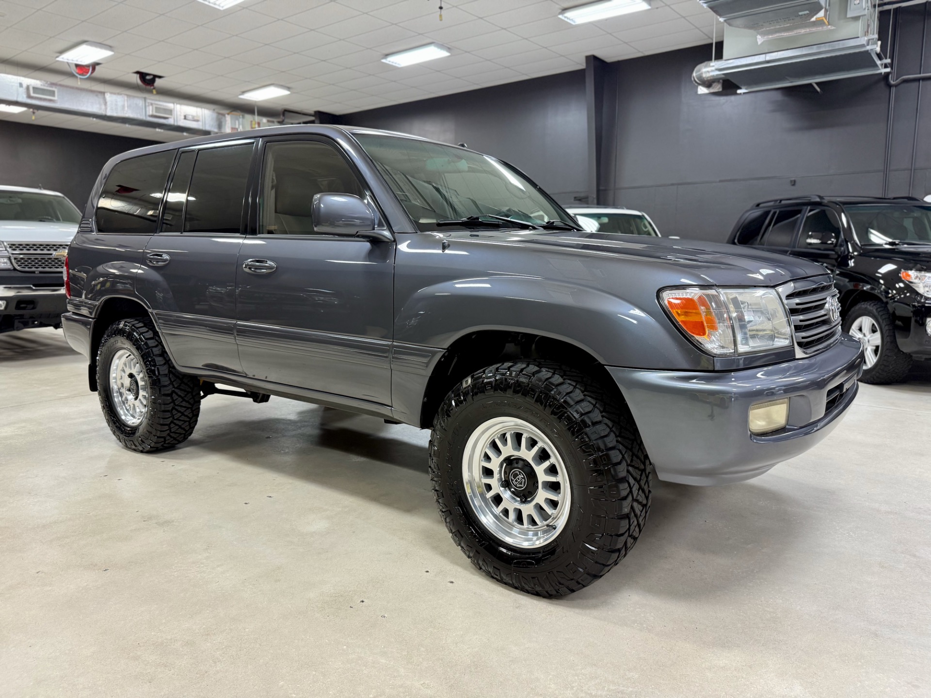 Used-2003-Toyota-Land-Cruiser-100-SERIES-FRESH-BUILD-EXCEPTIONAL-1757632741 (1)