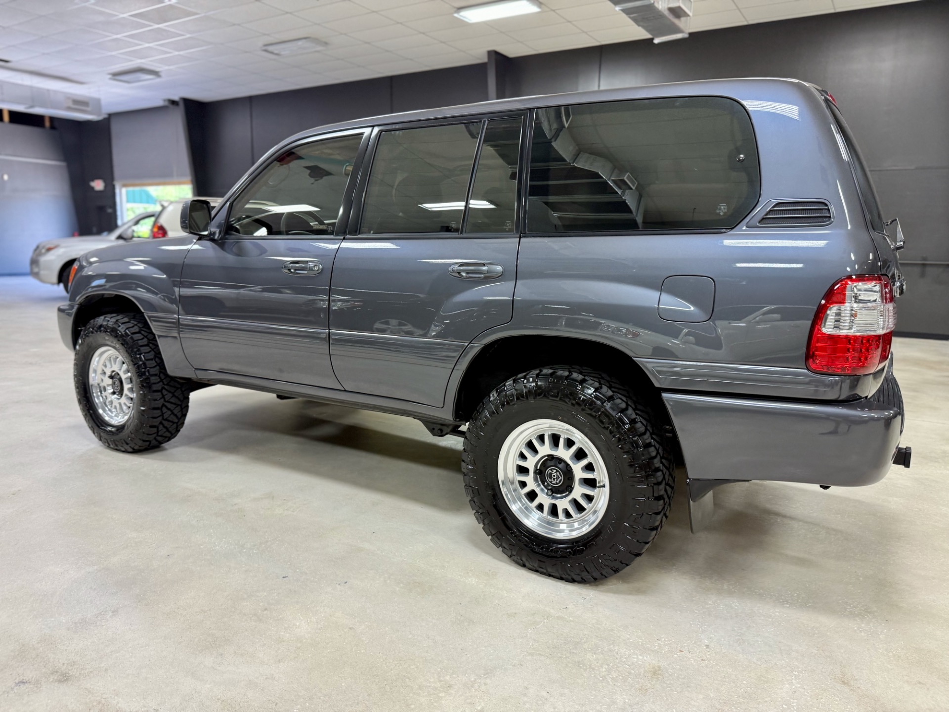 Used-2003-Toyota-Land-Cruiser-100-SERIES-FRESH-BUILD-EXCEPTIONAL-1757632745