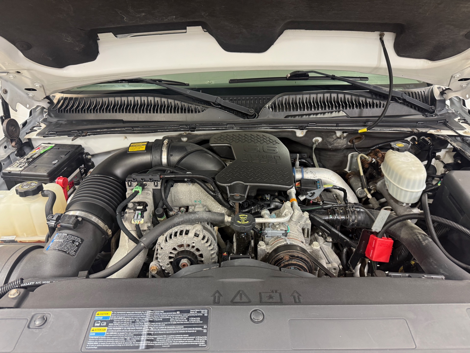 Used-2006-Chevrolet-Silverado-2500HD-DURAMAX-4X4-LT-20K-MILES-1757630279