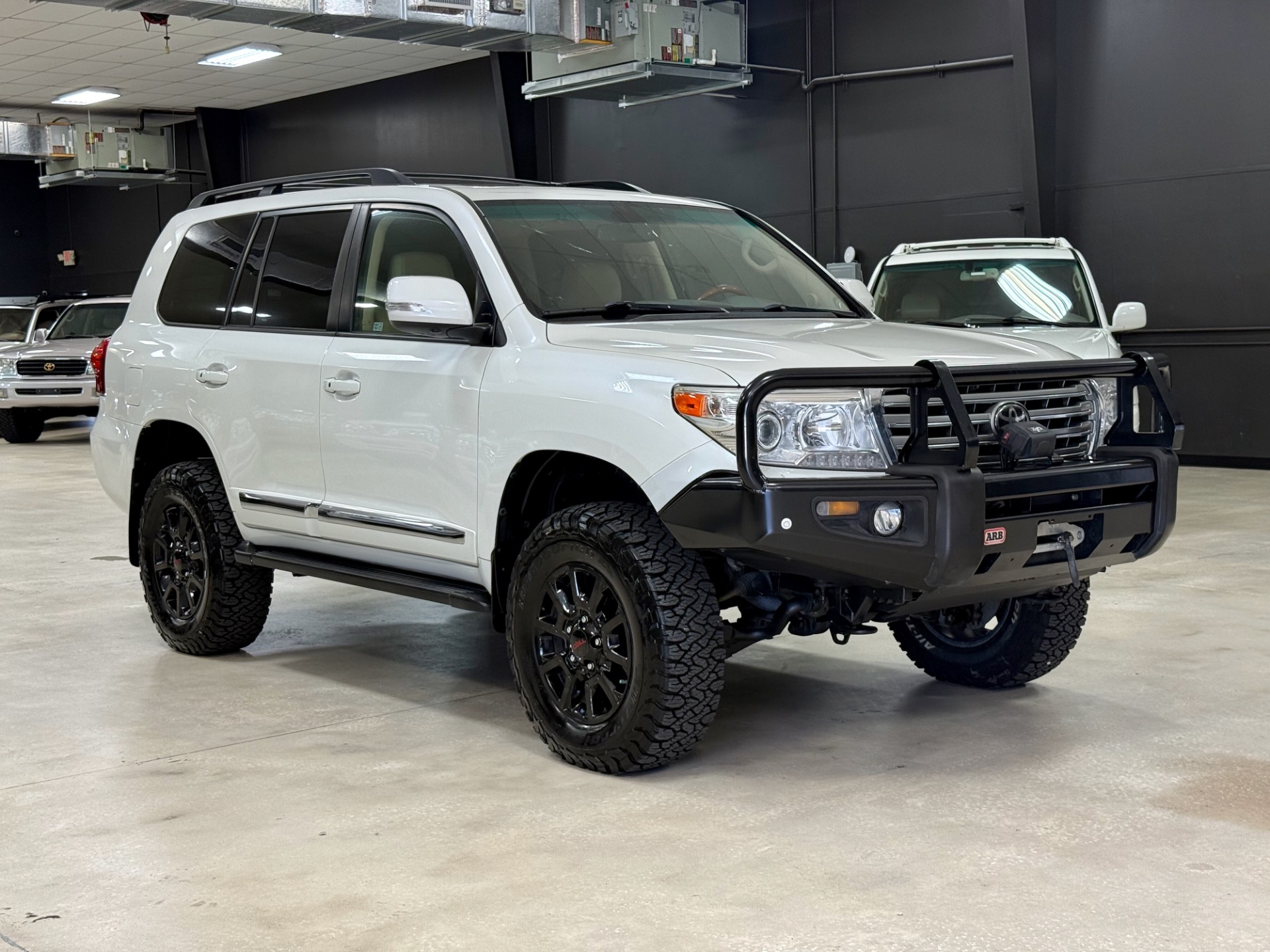 Used-2015-Toyota-Land-Cruiser-200-SERIES-EXCEPTIONAL-BUILD-1758050900
