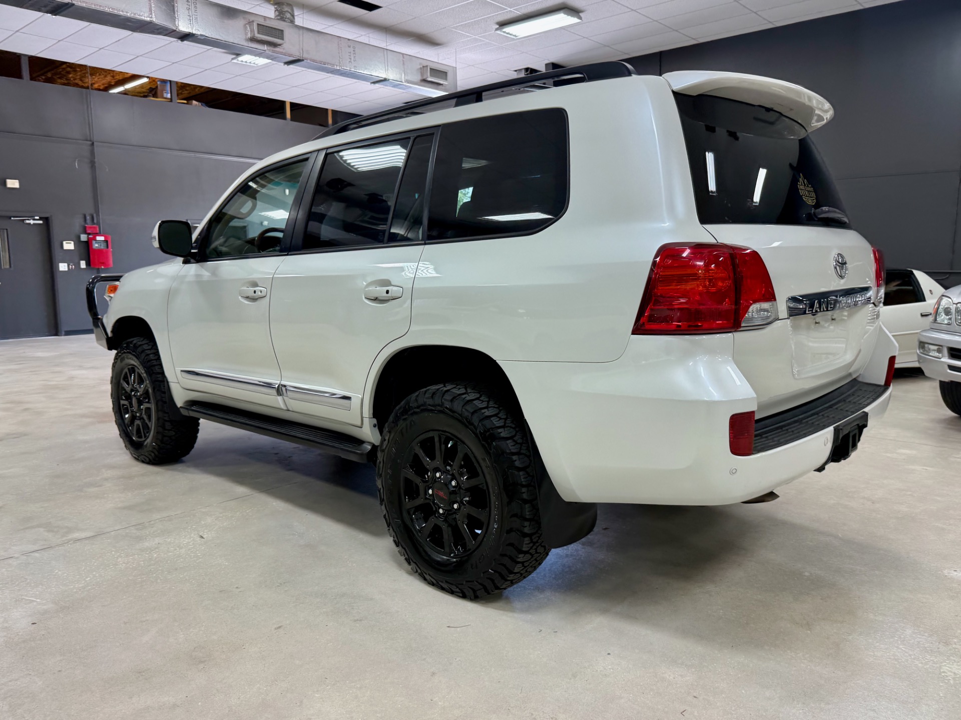 Used-2015-Toyota-Land-Cruiser-200-SERIES-EXCEPTIONAL-BUILD-1758050906