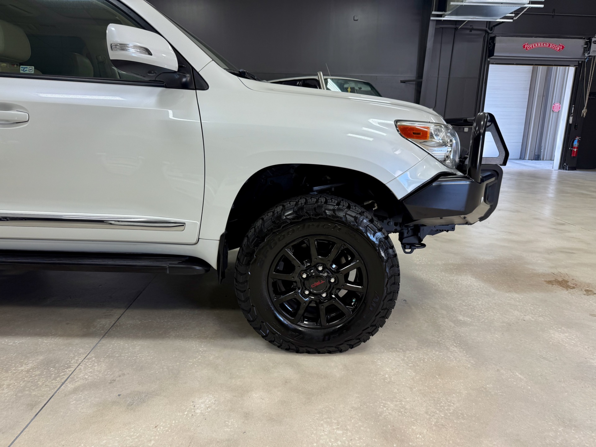 Used-2015-Toyota-Land-Cruiser-200-SERIES-EXCEPTIONAL-BUILD-1758050914