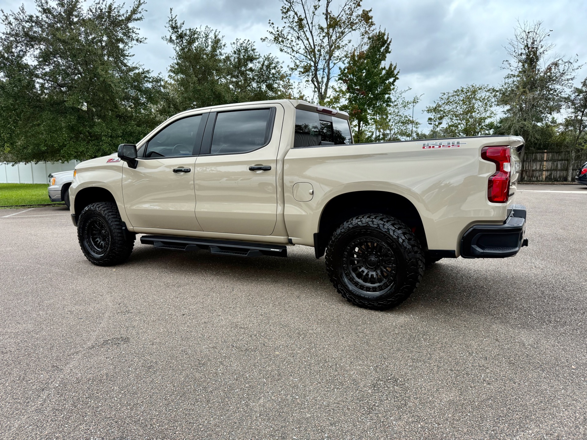 Used-2022-Chevrolet-Silverado-1500-4x4-LIFTED-LT-Trail-Boss-1757102762