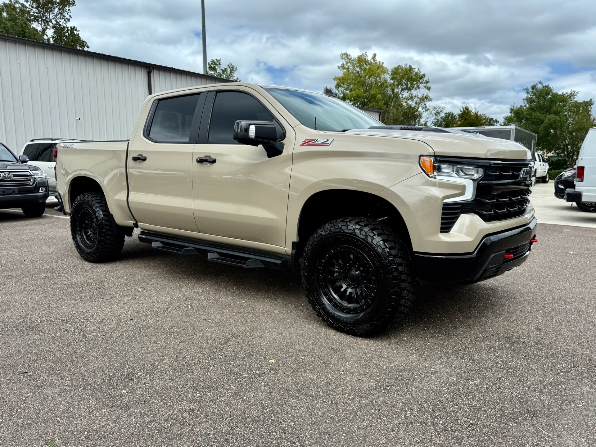 Used-2022-Chevrolet-Silverado-1500-4x4-LIFTED-LT-Trail-Boss-1757102770
