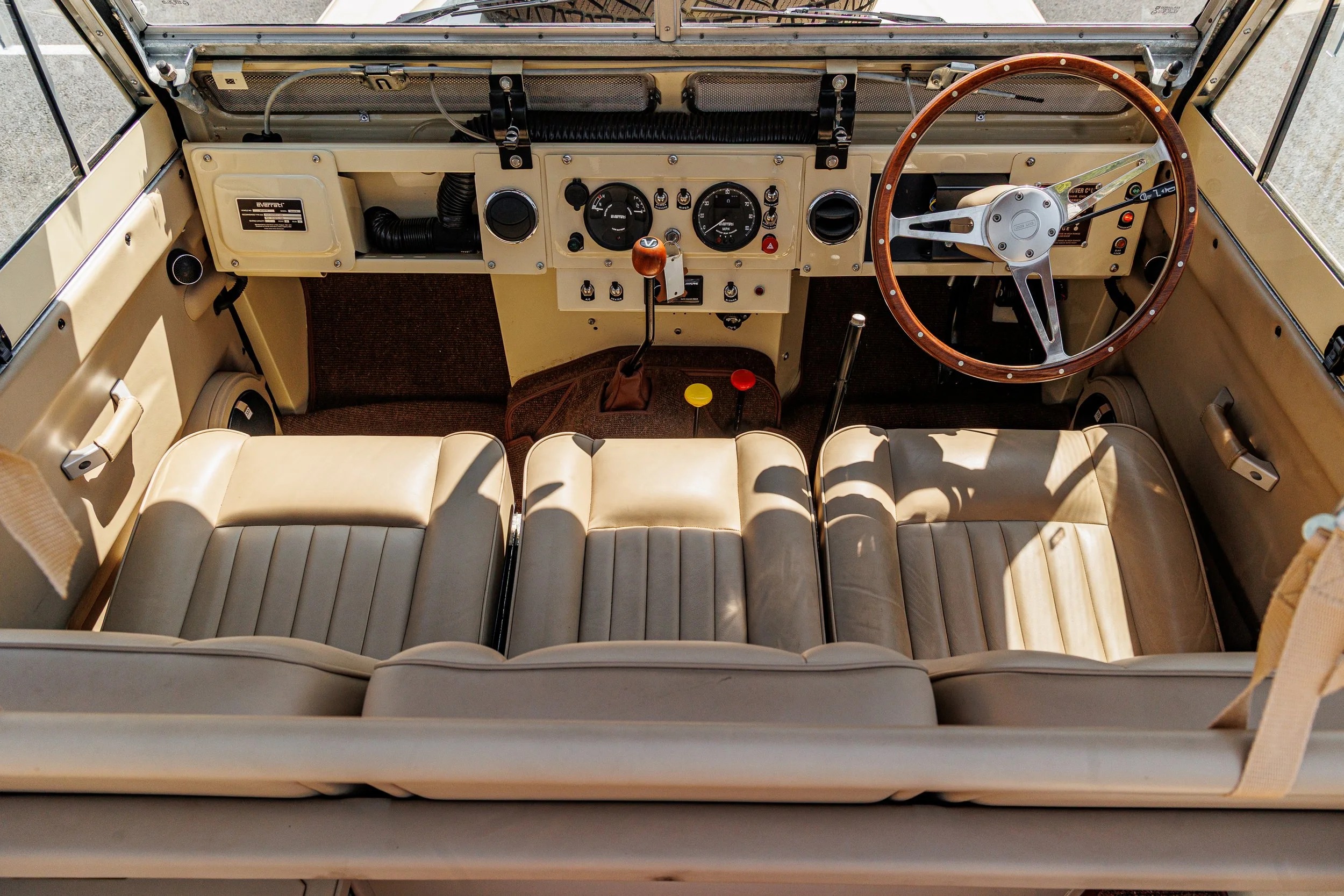electric-land-rover-series-ii (17)