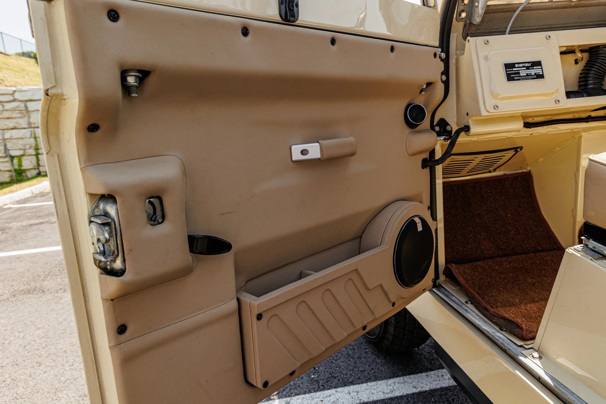 electric-land-rover-series-ii (7)