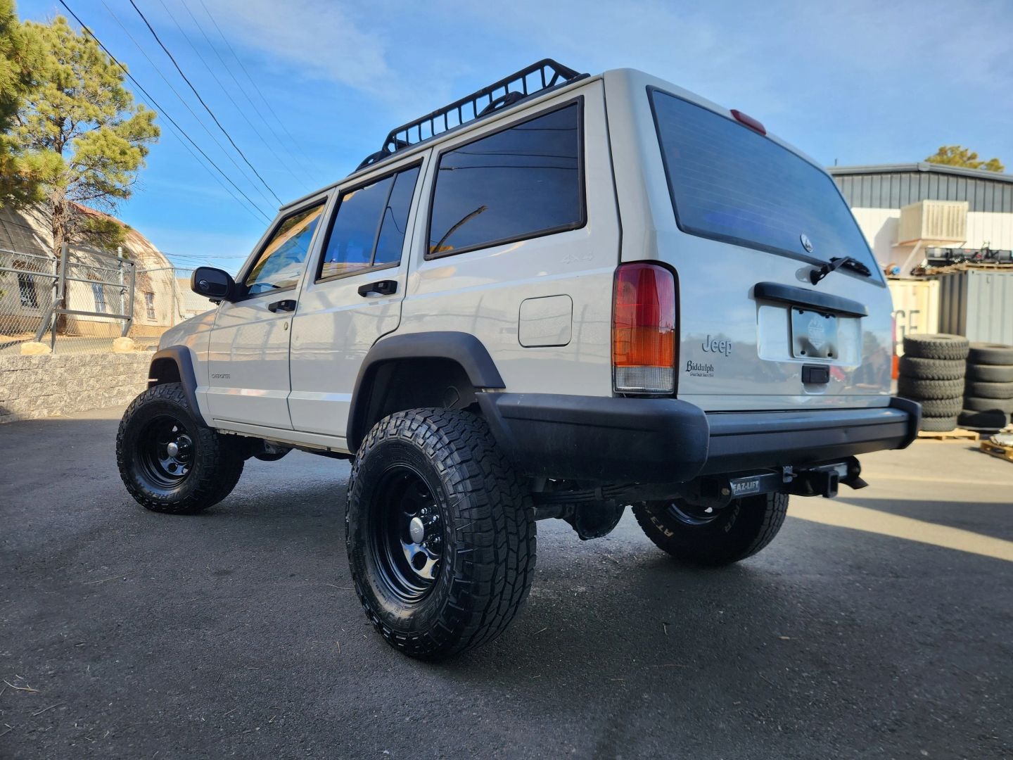 jeep-cherokee-xj-summit-offroad (4)