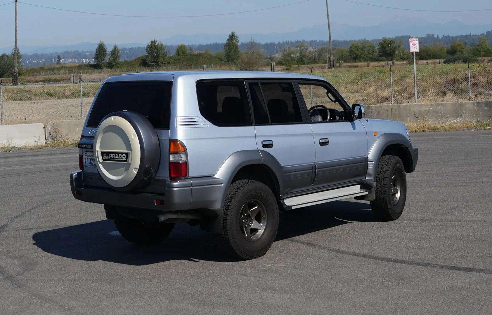 land-cruiser-prado-jdm-offroad-for-sale-12