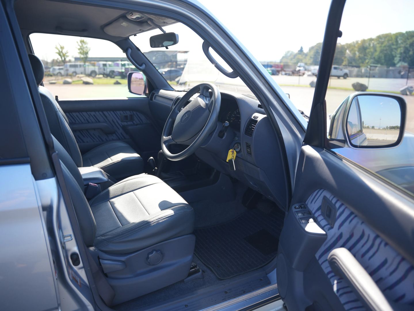 land-cruiser-prado-jdm-offroad-for-sale-25