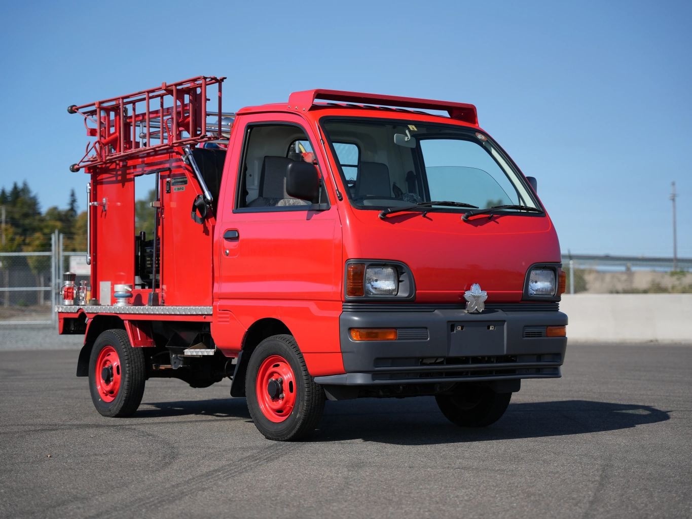 mitsubishi-minicab-firetruck-for-sale (66)