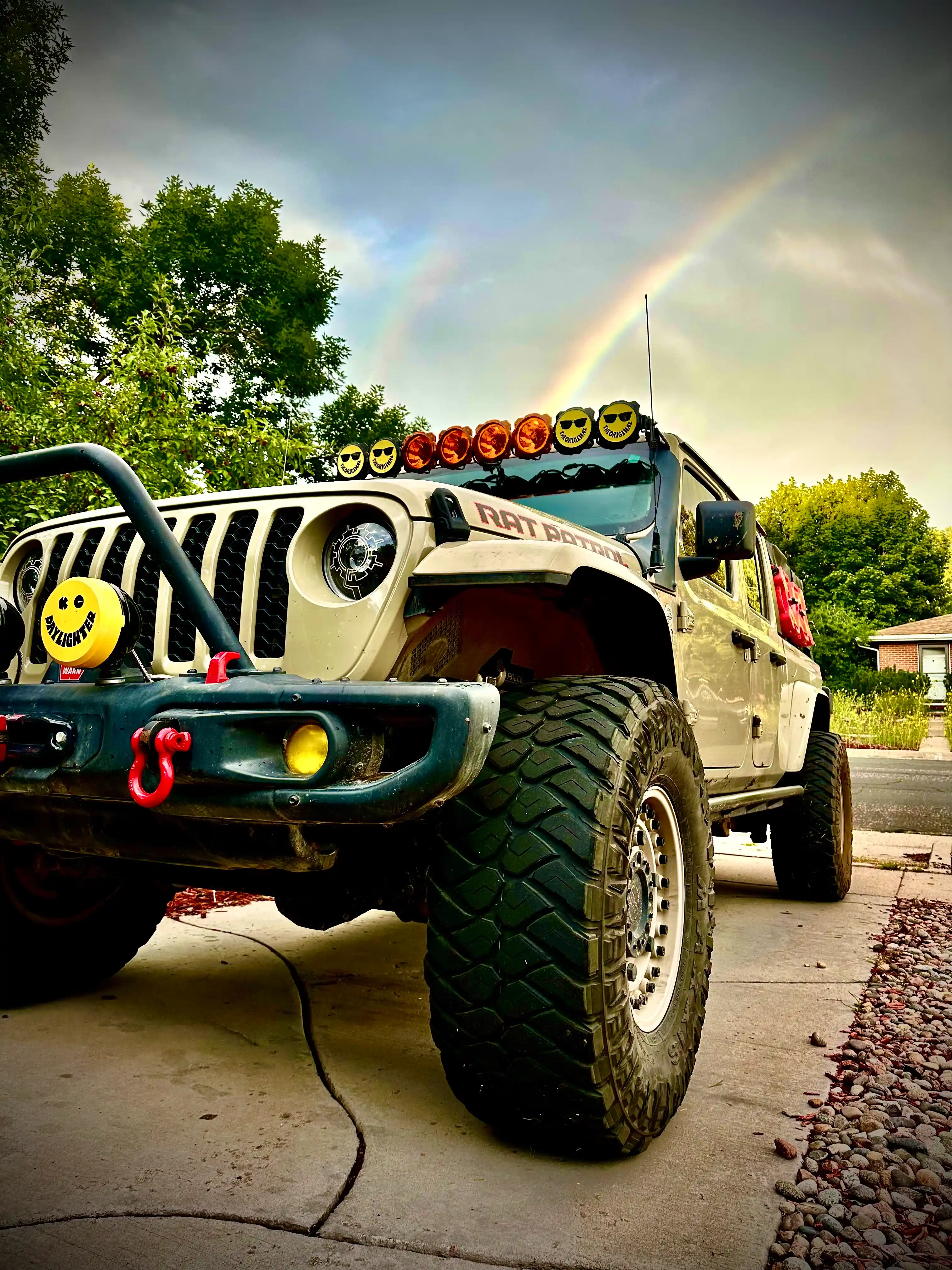 modified-2020-jeep-gladiator-for-sale-07