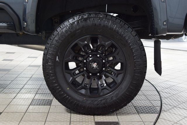 new-2020-chevy-silverado-black-widow (25)