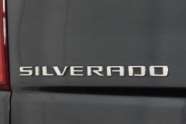 new-2020-chevy-silverado-black-widow (27)