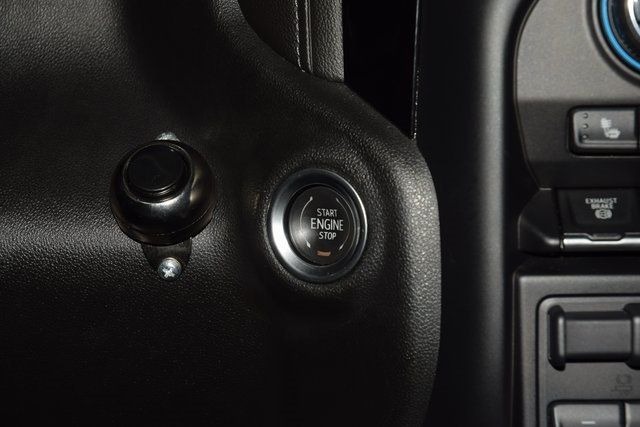 new-2020-chevy-silverado-black-widow (3)