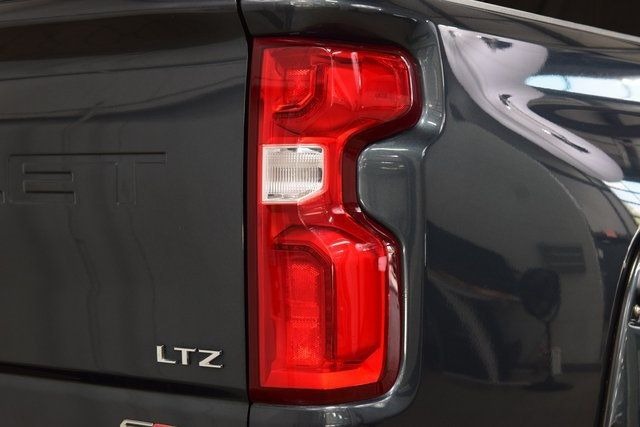 new-2020-chevy-silverado-black-widow (30)