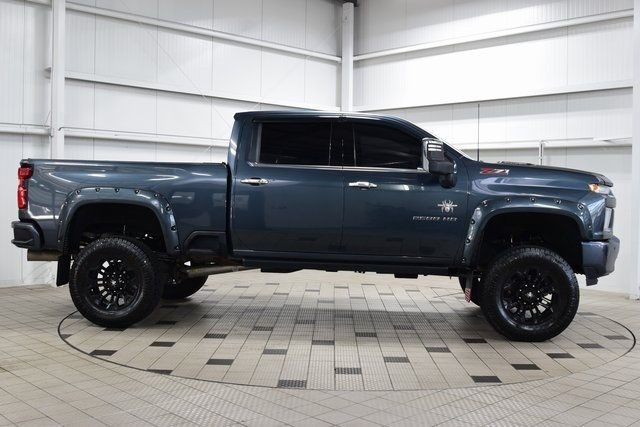 new-2020-chevy-silverado-black-widow (40)