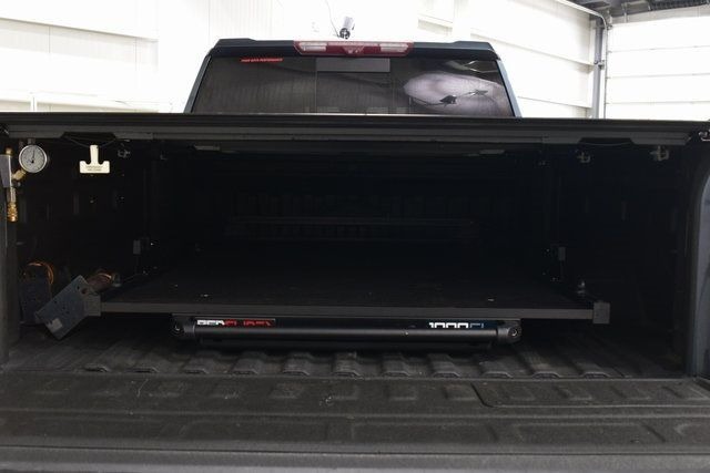 new-2020-chevy-silverado-black-widow (41)