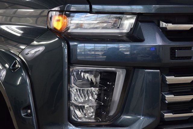 new-2020-chevy-silverado-black-widow (45)