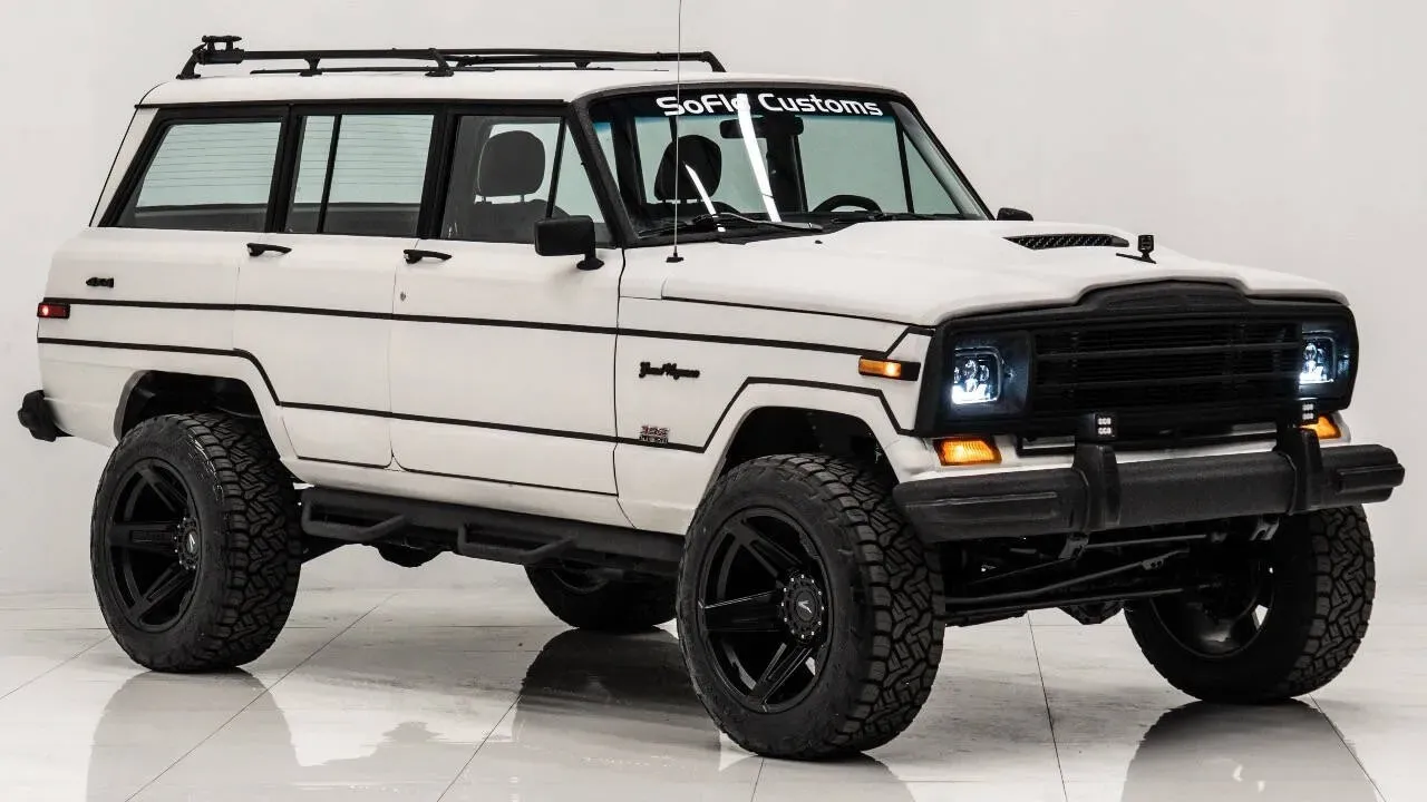 restomod-hemi-powered-jeep-grand-wagoneer-for-sale-fort-lauderdale--2
