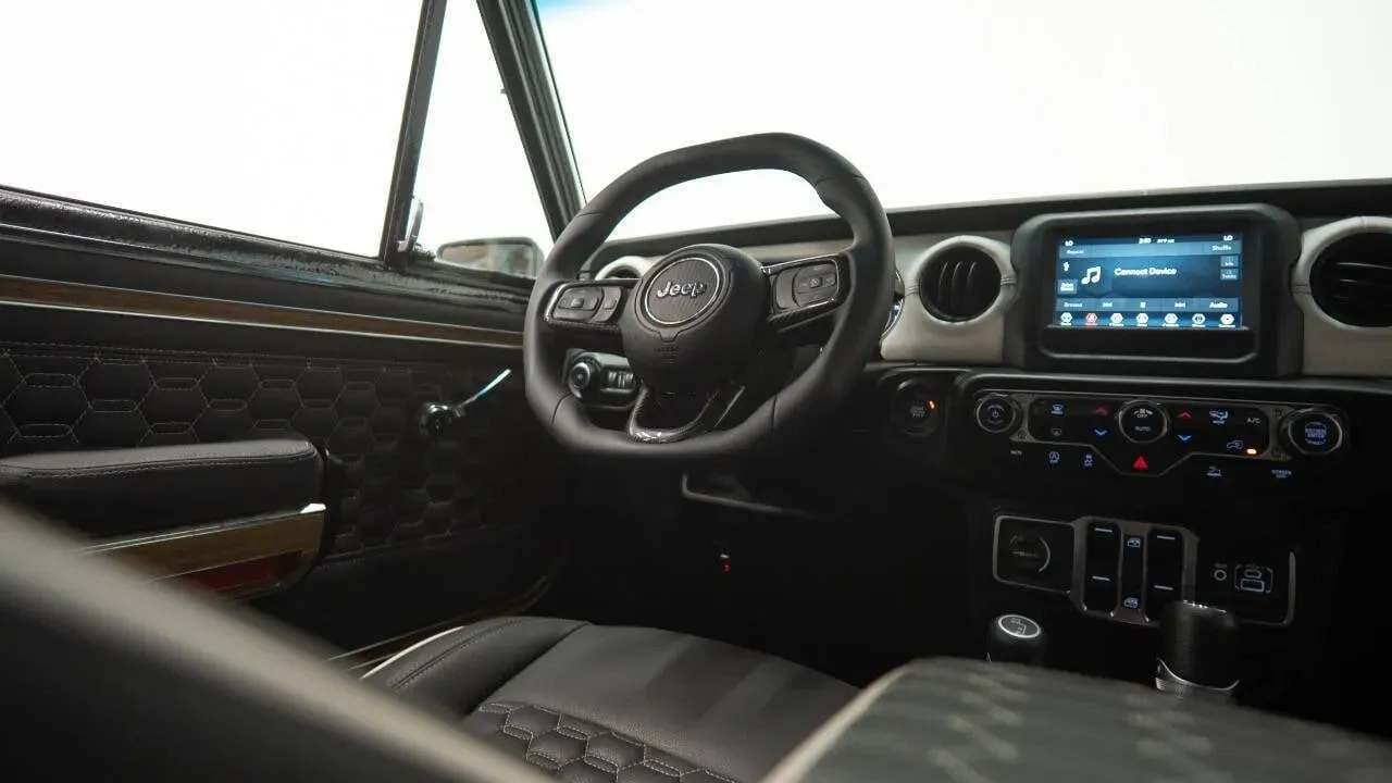 restomod-hemi-powered-jeep-grand-wagoneer-for-sale-fort-lauderdale--29