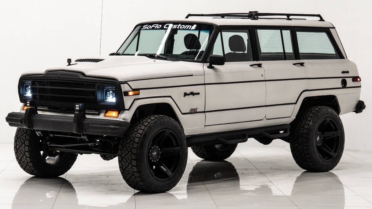 restomod-hemi-powered-jeep-grand-wagoneer-for-sale-fort-lauderdale--35