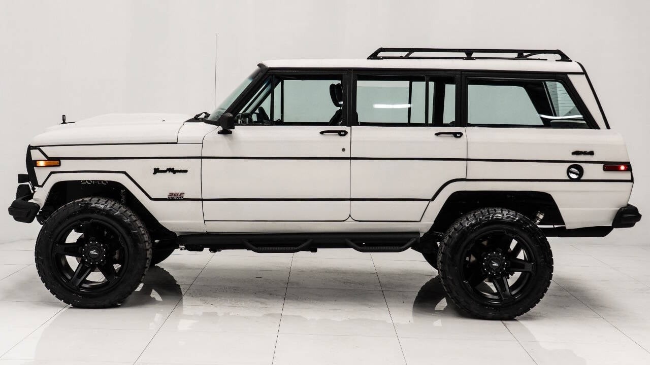restomod-hemi-powered-jeep-grand-wagoneer-for-sale-fort-lauderdale--55