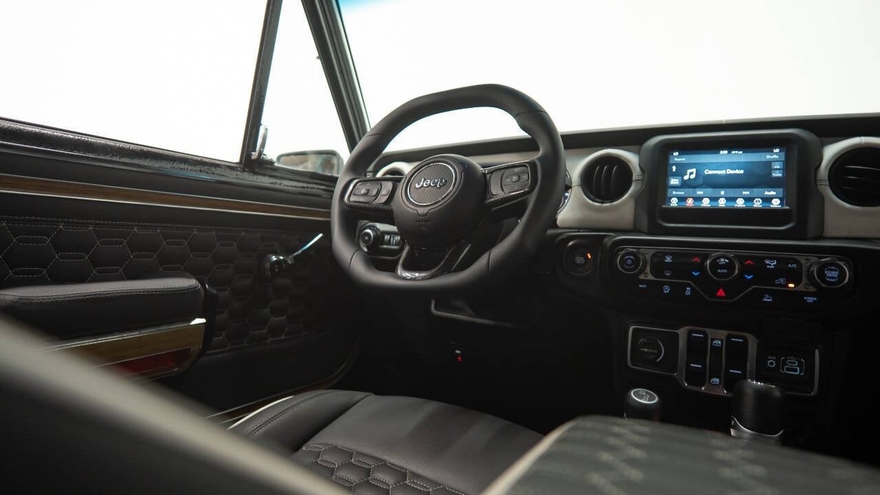 restomod-hemi-powered-jeep-grand-wagoneer-for-sale-fort-lauderdale--63