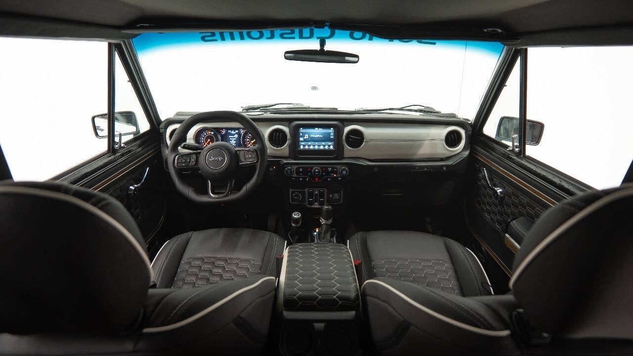 restomod-hemi-powered-jeep-grand-wagoneer-for-sale-fort-lauderdale--65