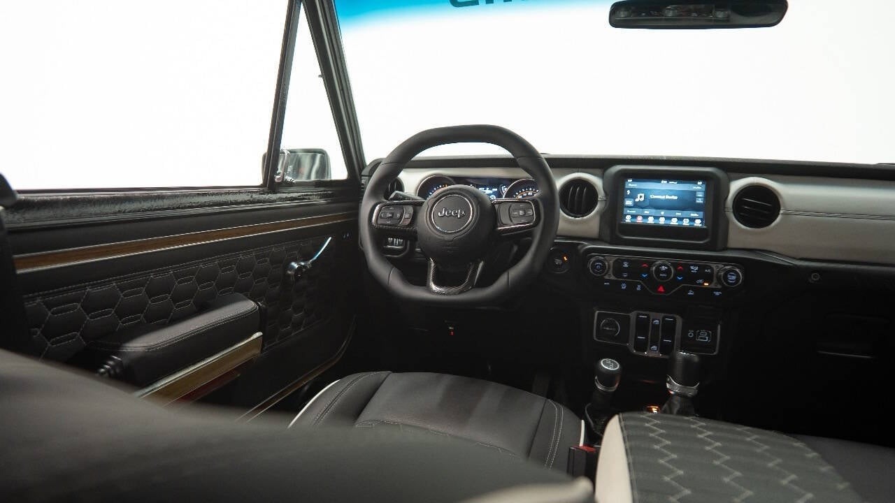 restomod-hemi-powered-jeep-grand-wagoneer-for-sale-fort-lauderdale--66