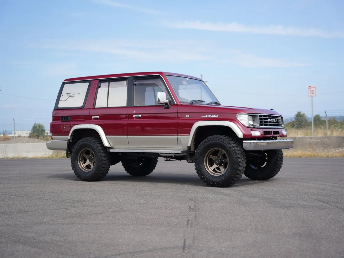 toyota-land-cruiser-prado-jdm-offroad-for-sale-01