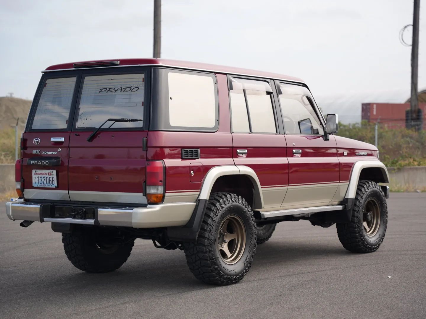 toyota-land-cruiser-prado-jdm-offroad-for-sale-010