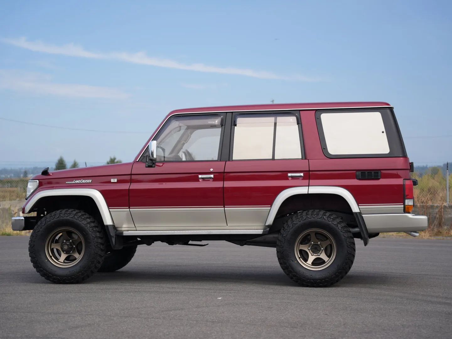 toyota-land-cruiser-prado-jdm-offroad-for-sale-013