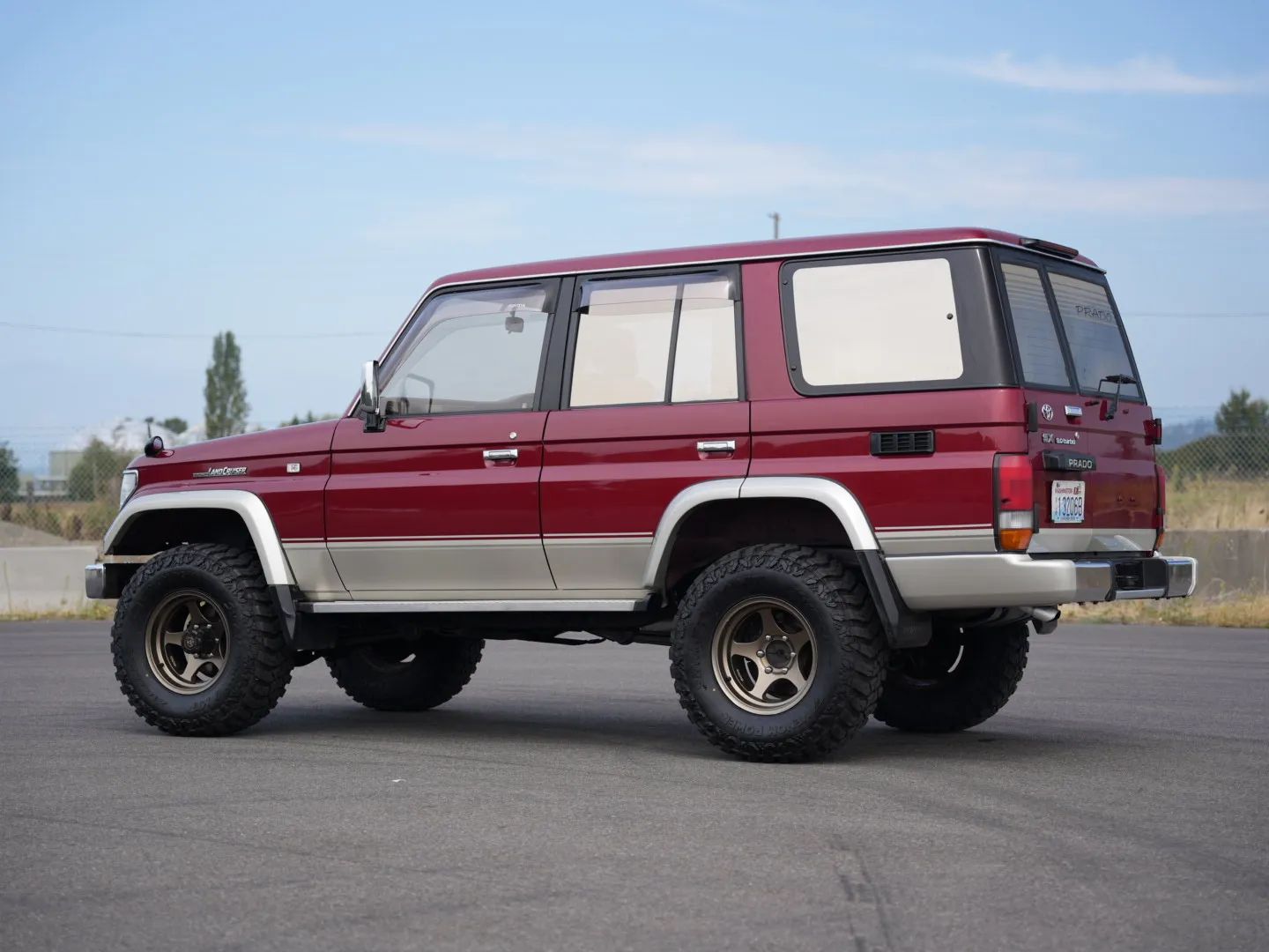 toyota-land-cruiser-prado-jdm-offroad-for-sale-014