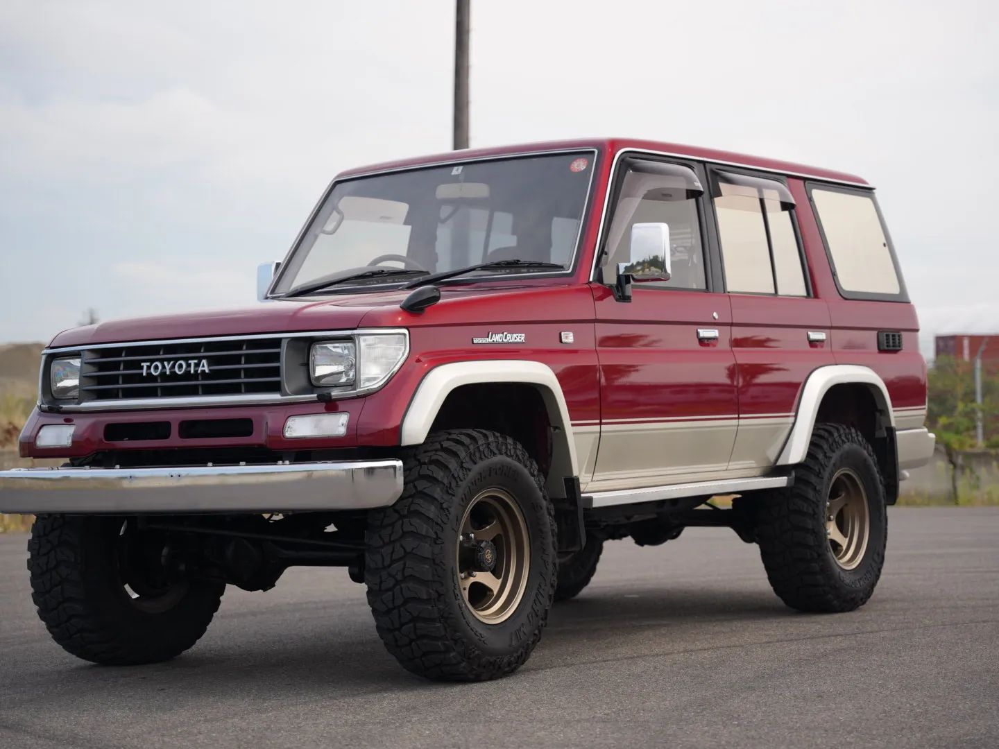 toyota-land-cruiser-prado-jdm-offroad-for-sale-02