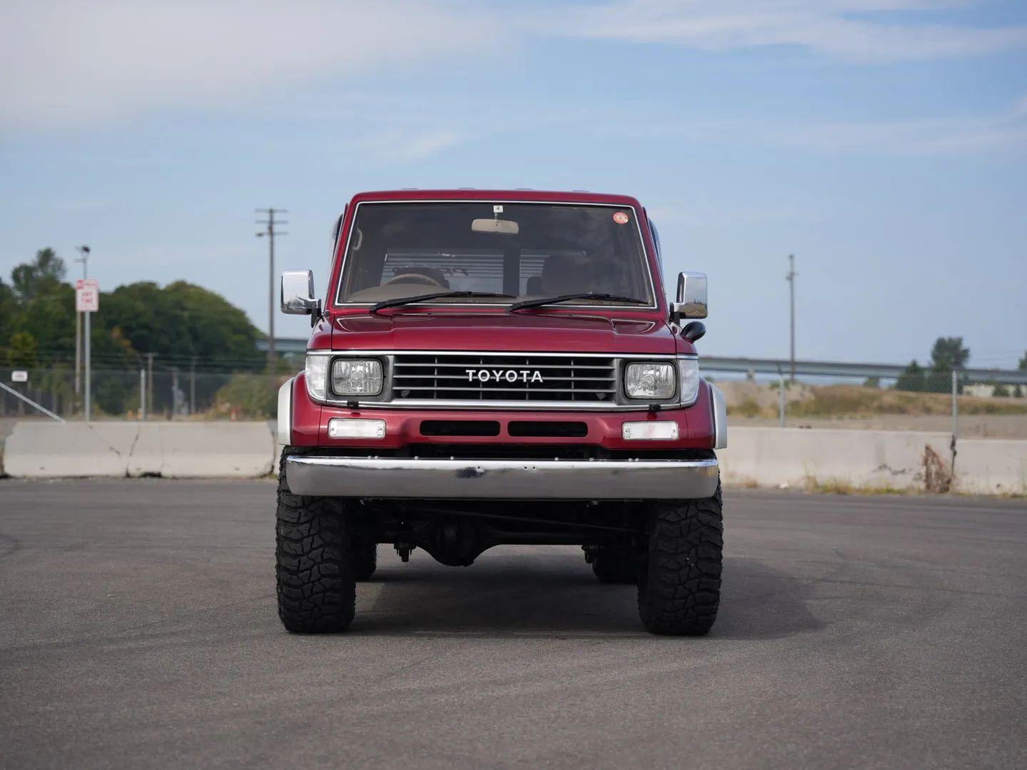 toyota-land-cruiser-prado-jdm-offroad-for-sale-07