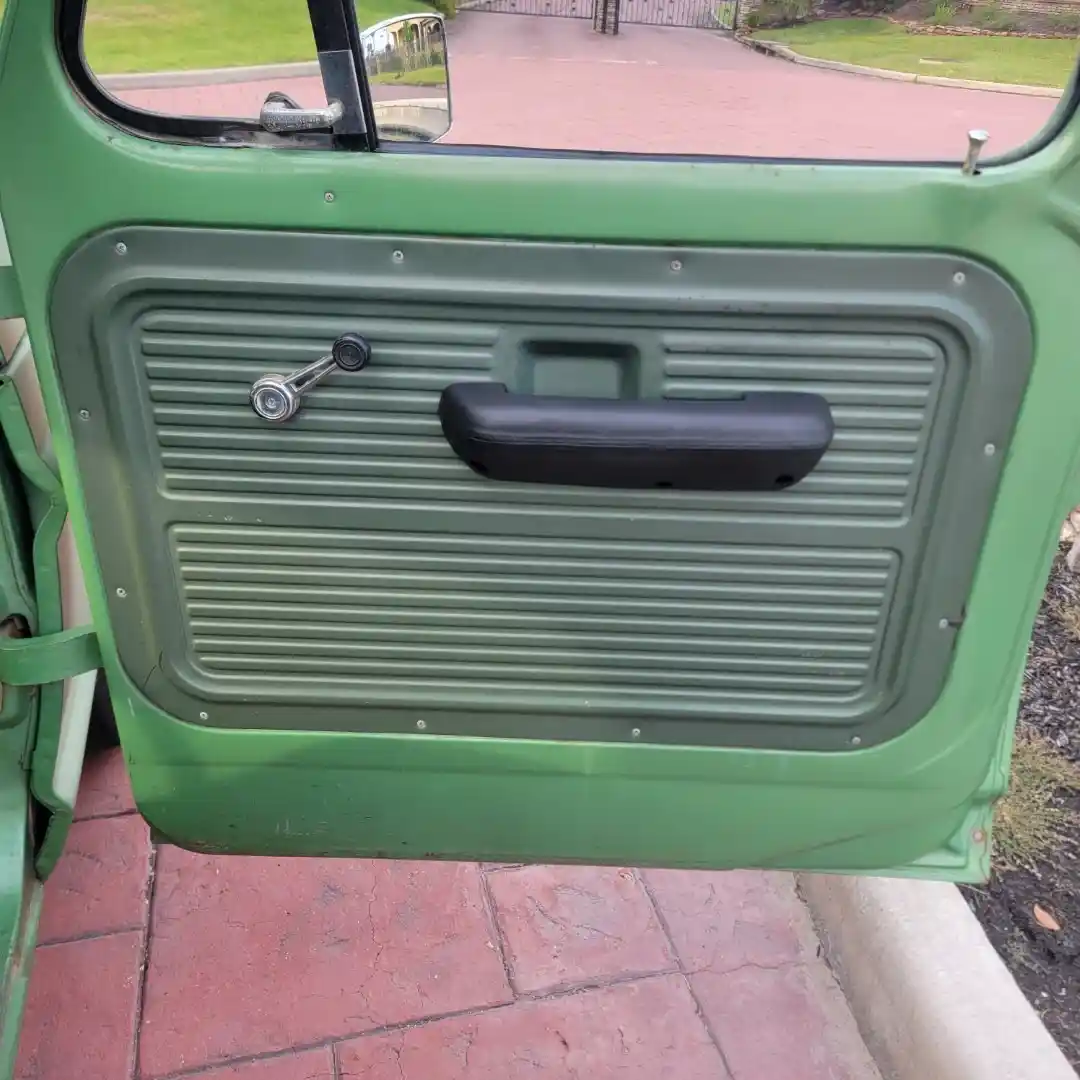 1972-ford-f100-custom-for-sale-conroe-tx-3